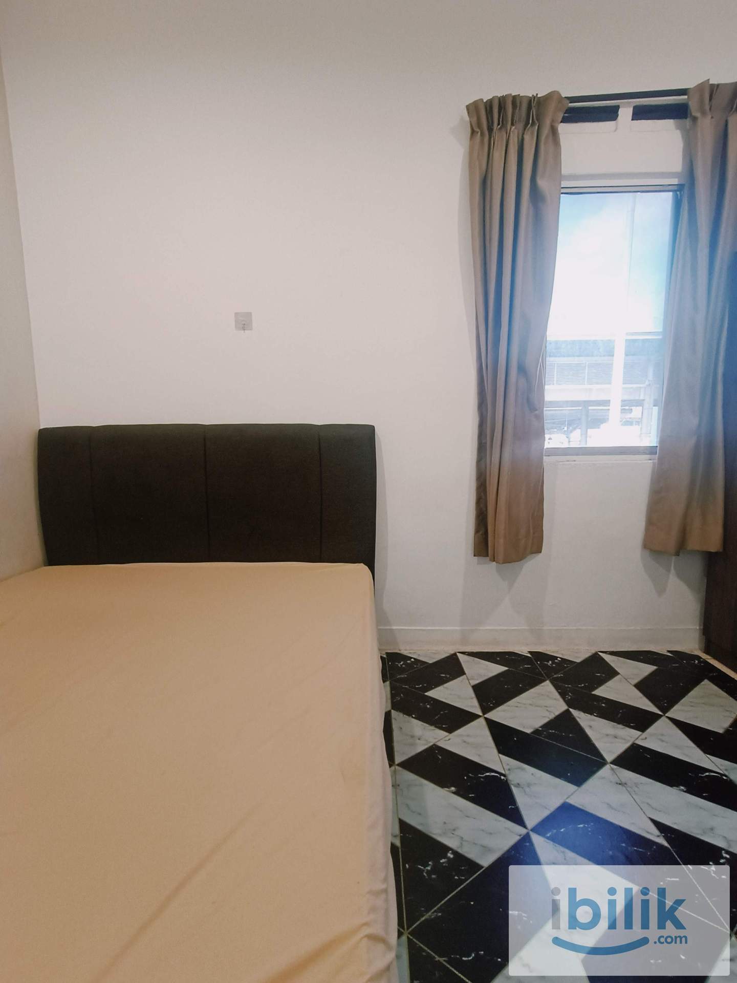 💥 Bilik Sewa Konsep Hostel | Low Deposit + Promo Available 🚿 Walking Distance to CIQ - Image 2