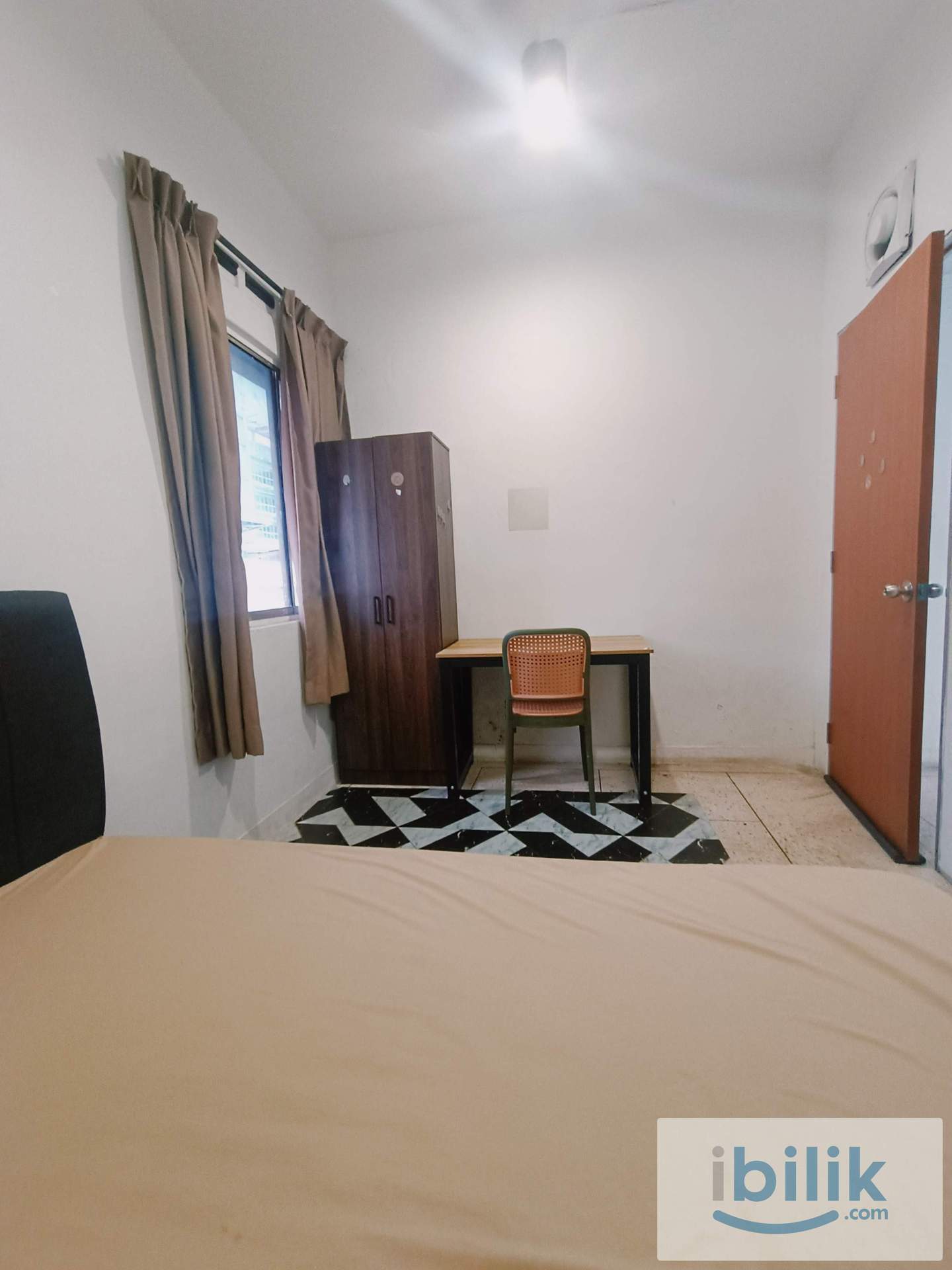💥 Bilik Sewa Konsep Hostel | Low Deposit + Promo Available 🚿 Walking Distance to CIQ - Image 4