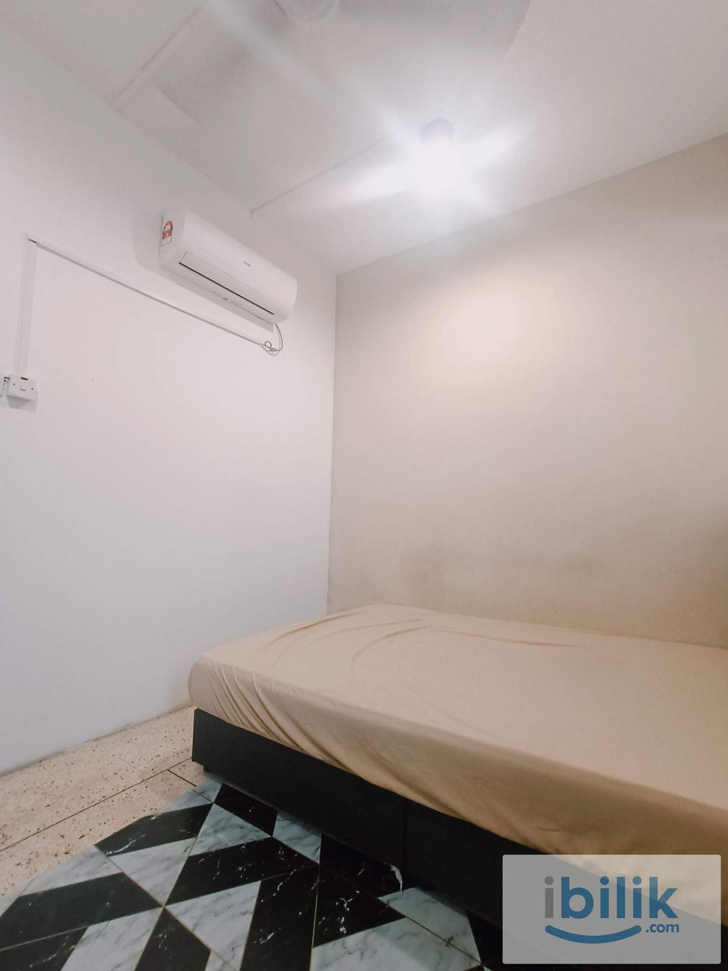 💥 Bilik Sewa Konsep Hostel | Low Deposit + Promo Available 🚿 Walking Distance to CIQ - Image 7