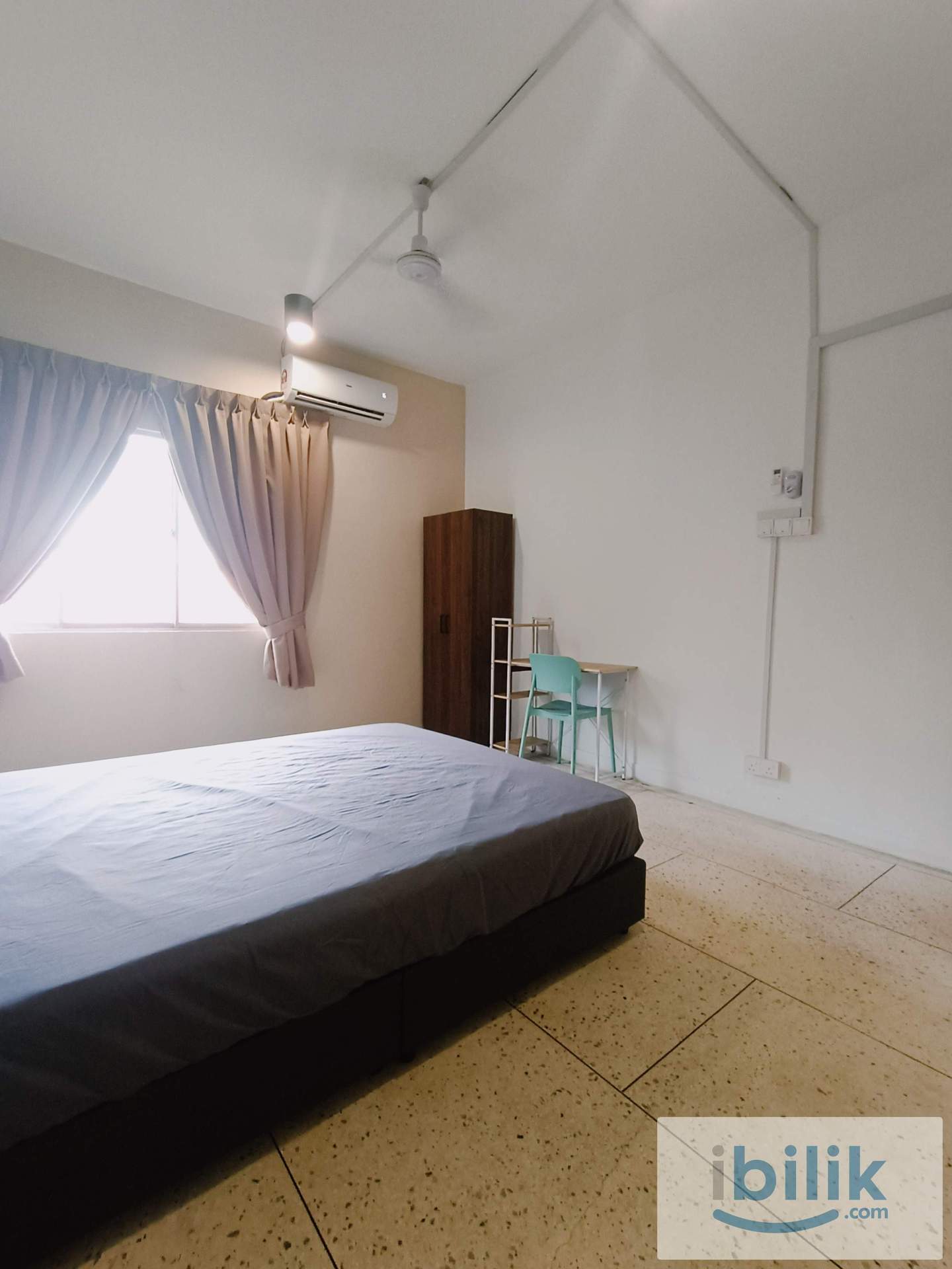 💥 Jim Quee Residence 🏠 Private Room + Window 🚿 Move In Now! - Image 1
