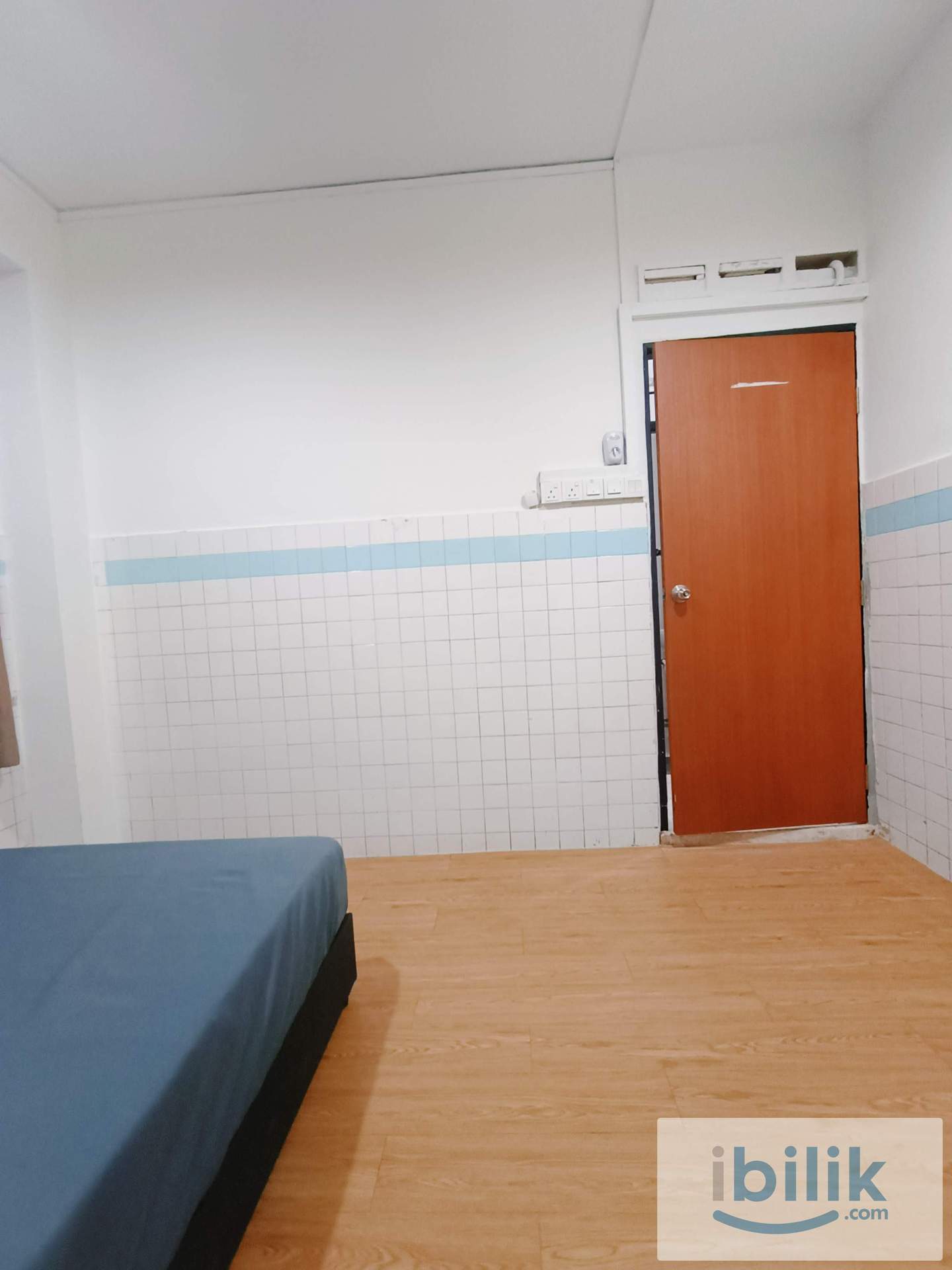 🪙 Budget Friendly! Low Deposit Room Walking To CIQ 🚌 Booking RM300 Only! - Image 3