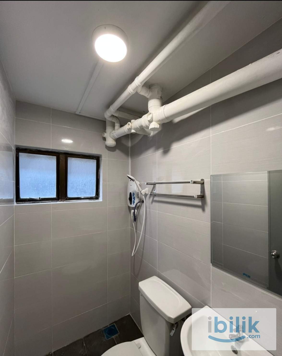 Whole unit To Let  - Image 6
