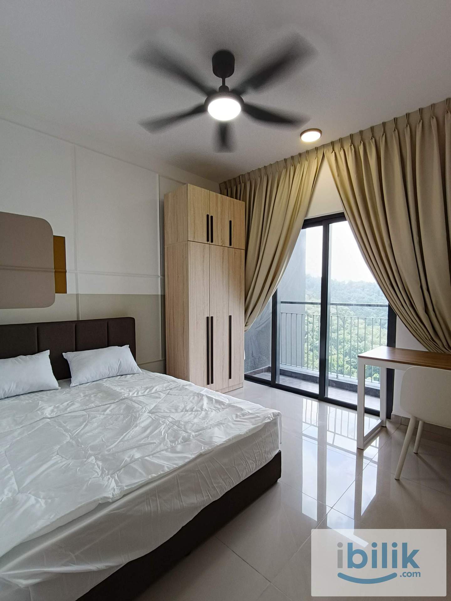 <Mixed Gender Unit> Medium Bedroom D’Quince Residences, Damansara Perdana Petaling Jaya - Image 1