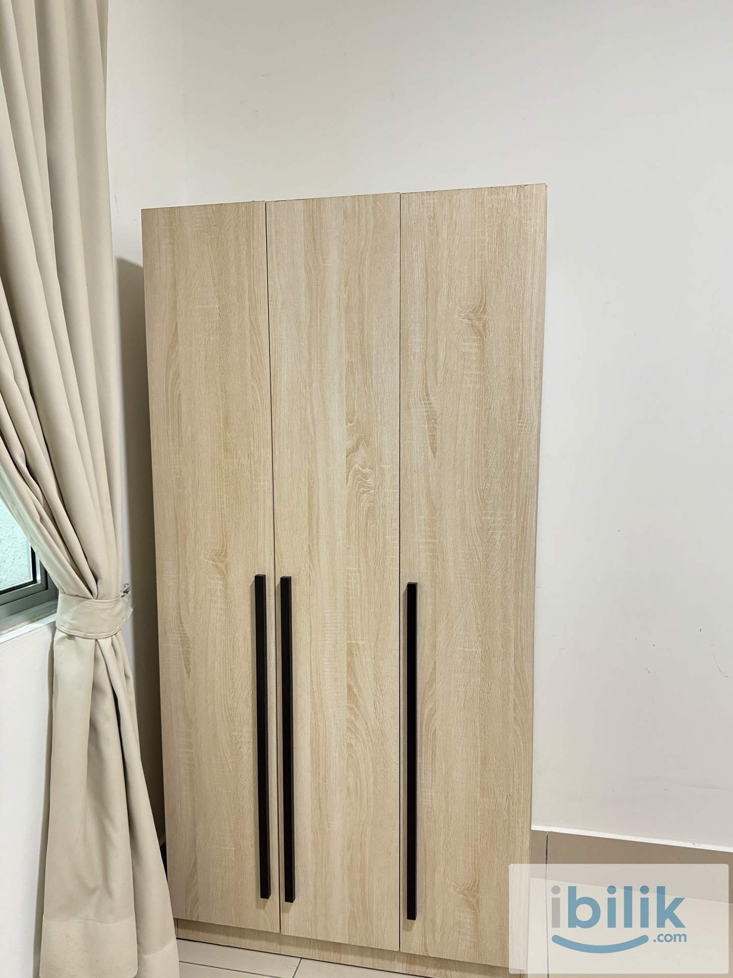 Fully-furnished medium room - Image 3