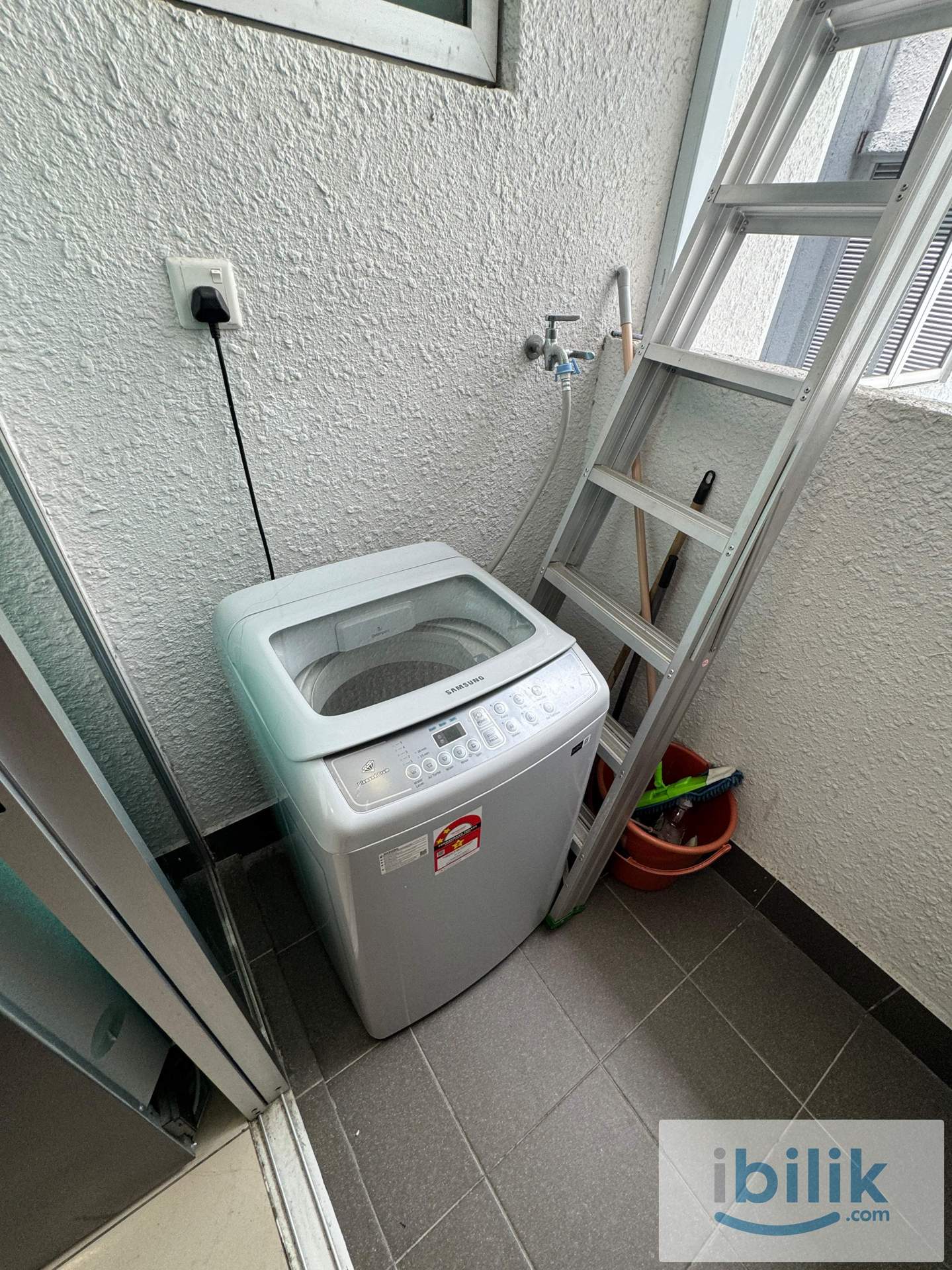Fully-furnished medium room - Image 6