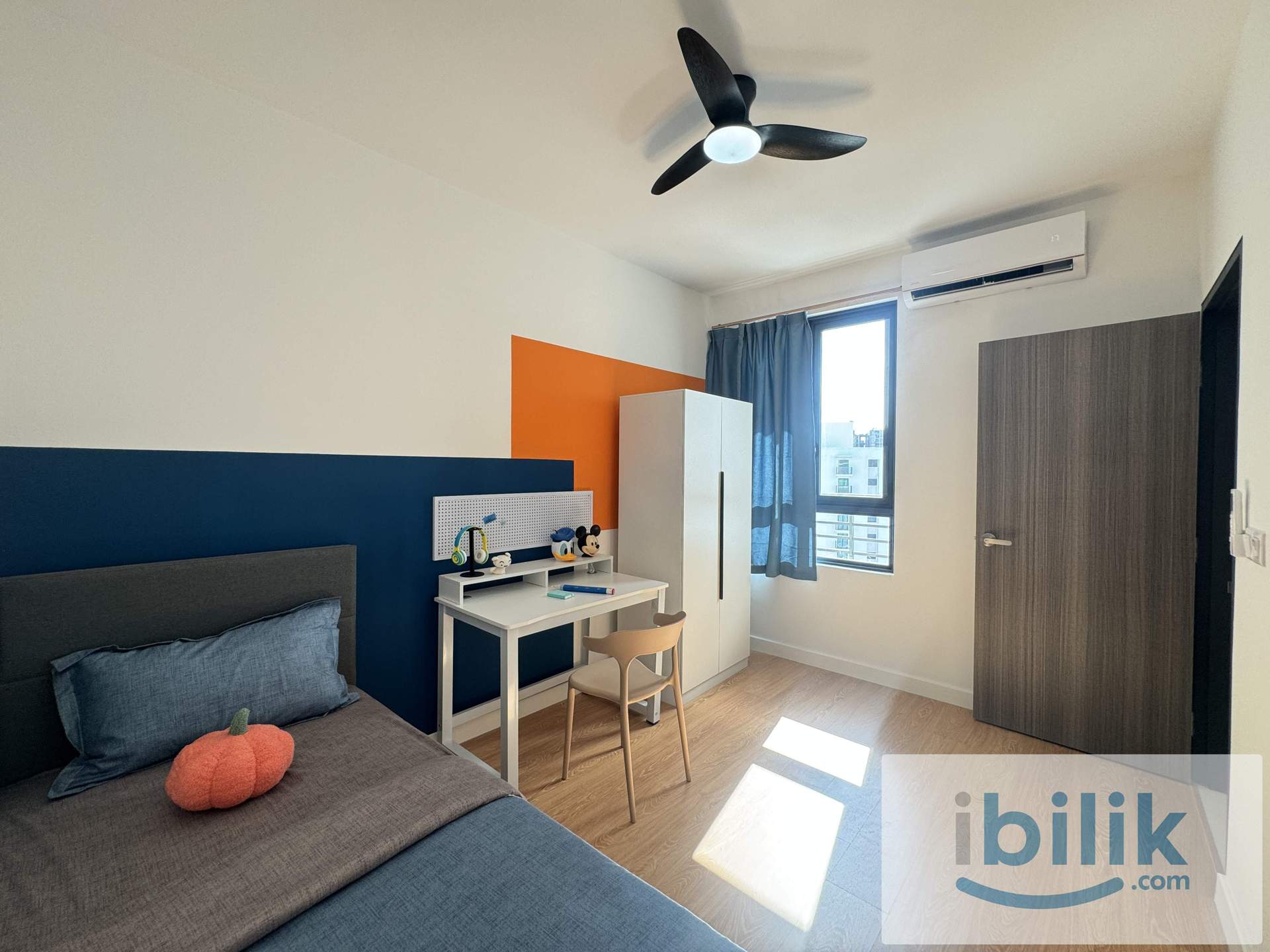 Fully Furnished Medium Room [Female Unit]  Edumetro Condominium, Subang Jaya - Image 1
