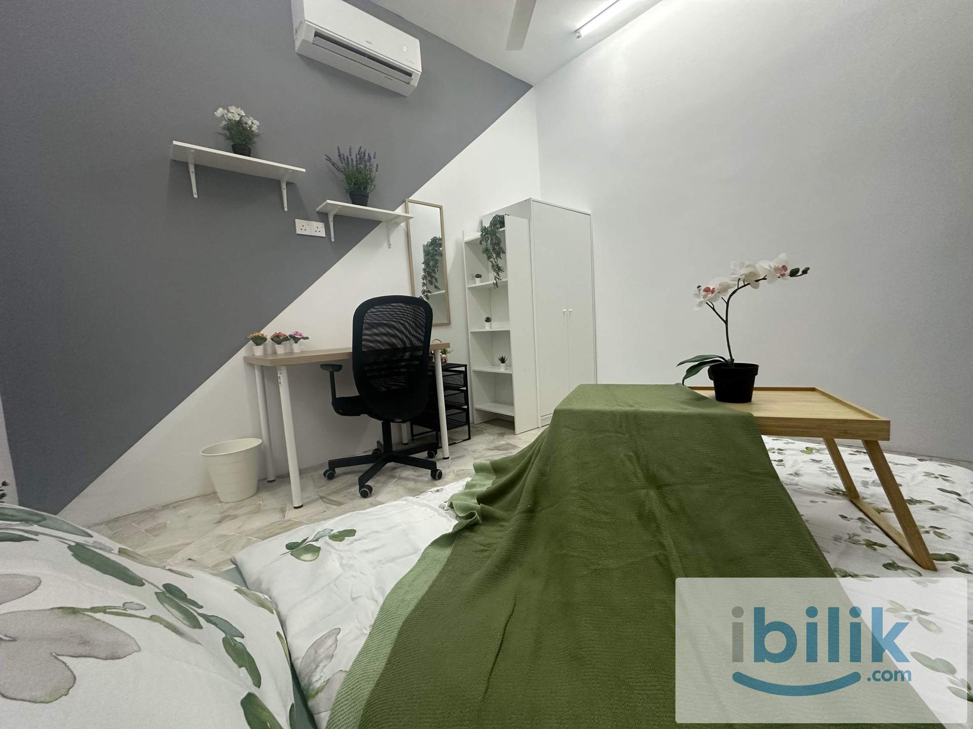 Master Room Fully Furnished Taman Teratai Near UTM KANGKAR PULAI  - Image 2