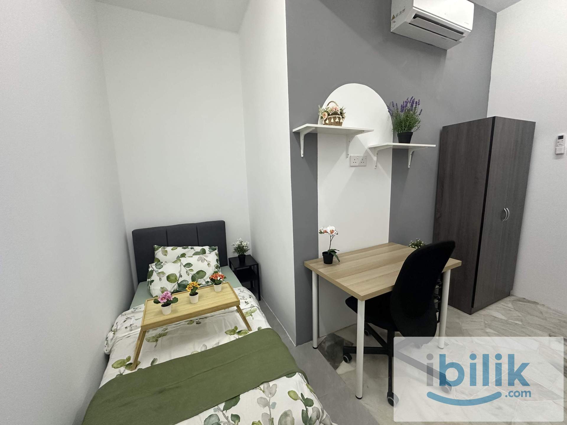 Small room include electric, water, WiFi  - Image 1