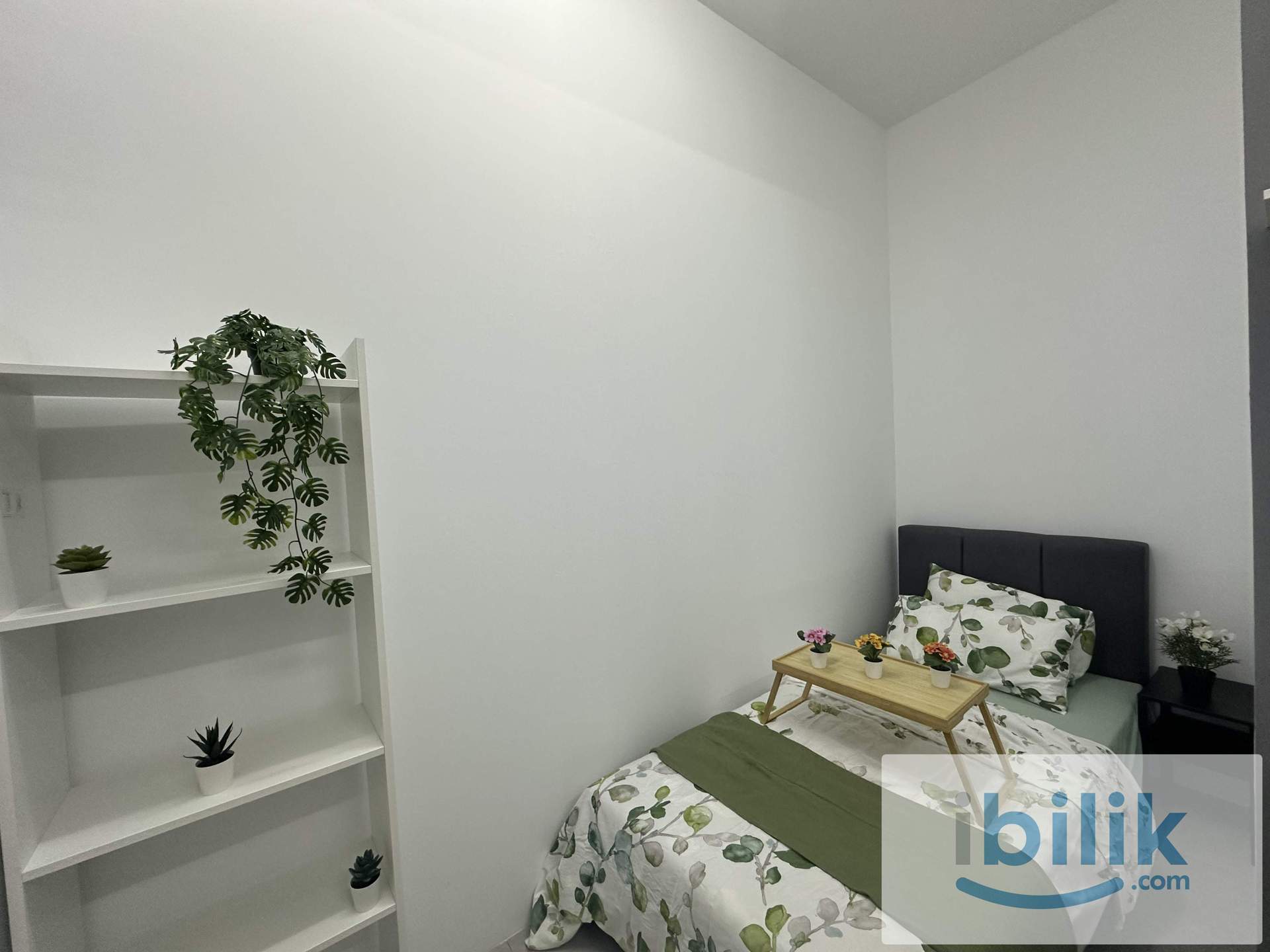 Small room include electric, water, WiFi  - Image 2