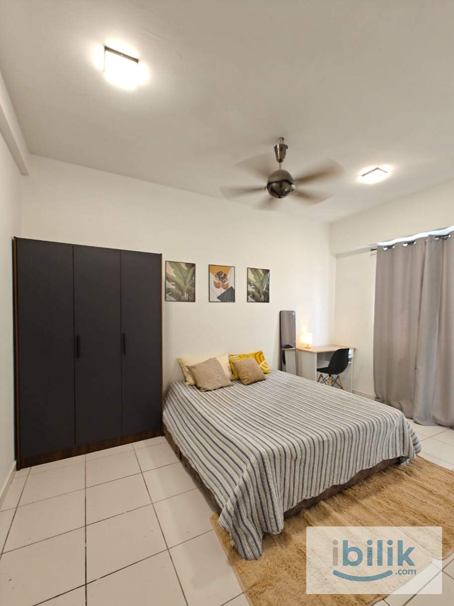 Master Room at Axis Residence, Ampang,3 Mins walk to LRT,1+1Depo only - Image 1