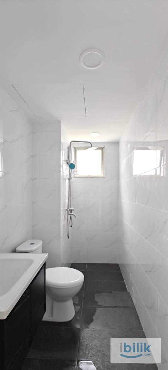 Single Room With Window at Axis Residence, Ampang,3 Mins walk to LRT - Image 3