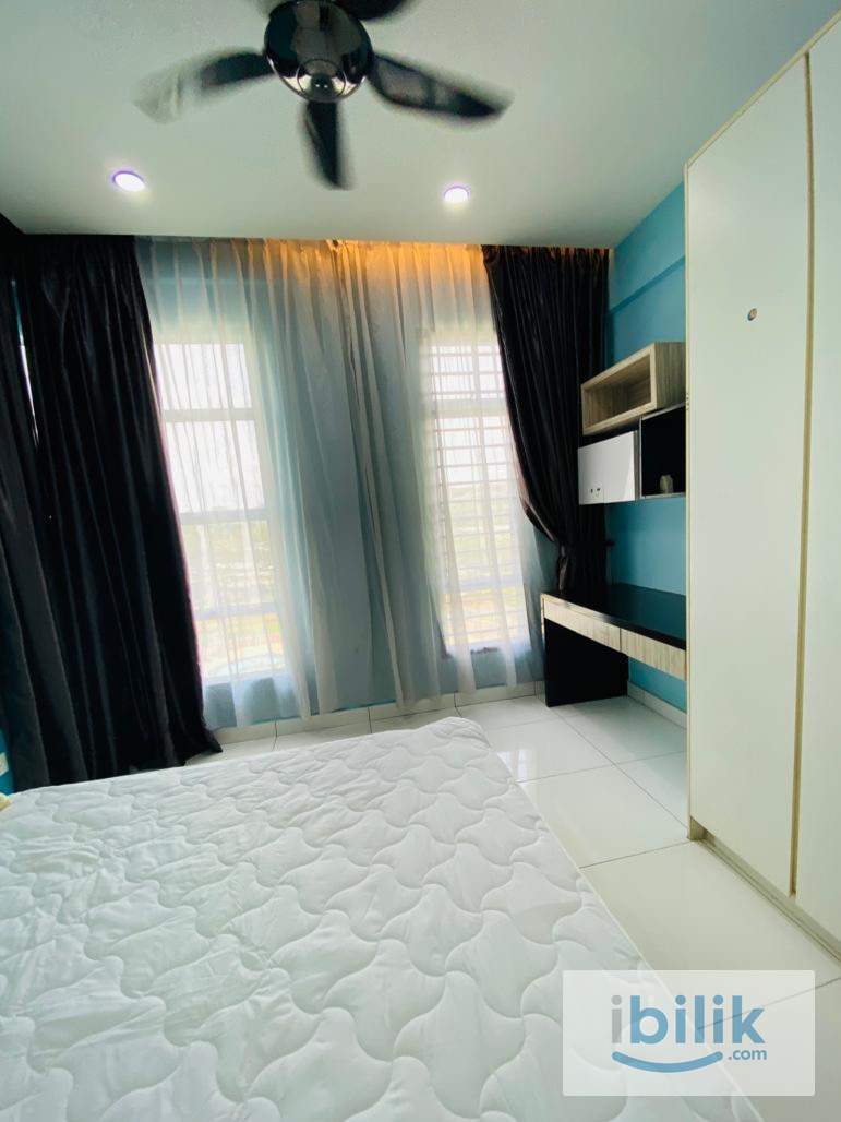 Middle room - Image 1