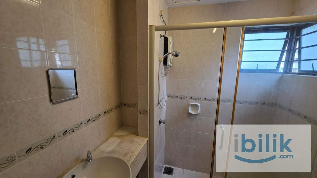 5-Min Walk to MRT Bandar Utama | Fully Furnished Small Room @ Pelangi Utama Block E (Bandar Utama) - Image 5
