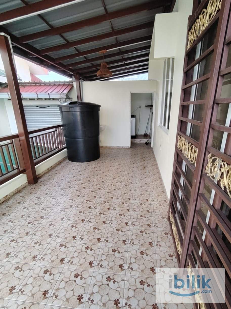 MODERN SPACIOUS FULLY FURNISHED SINGLE BED WITH ATTACHED BATH IDEAL FOR HUSM STUDENTS - Image 3