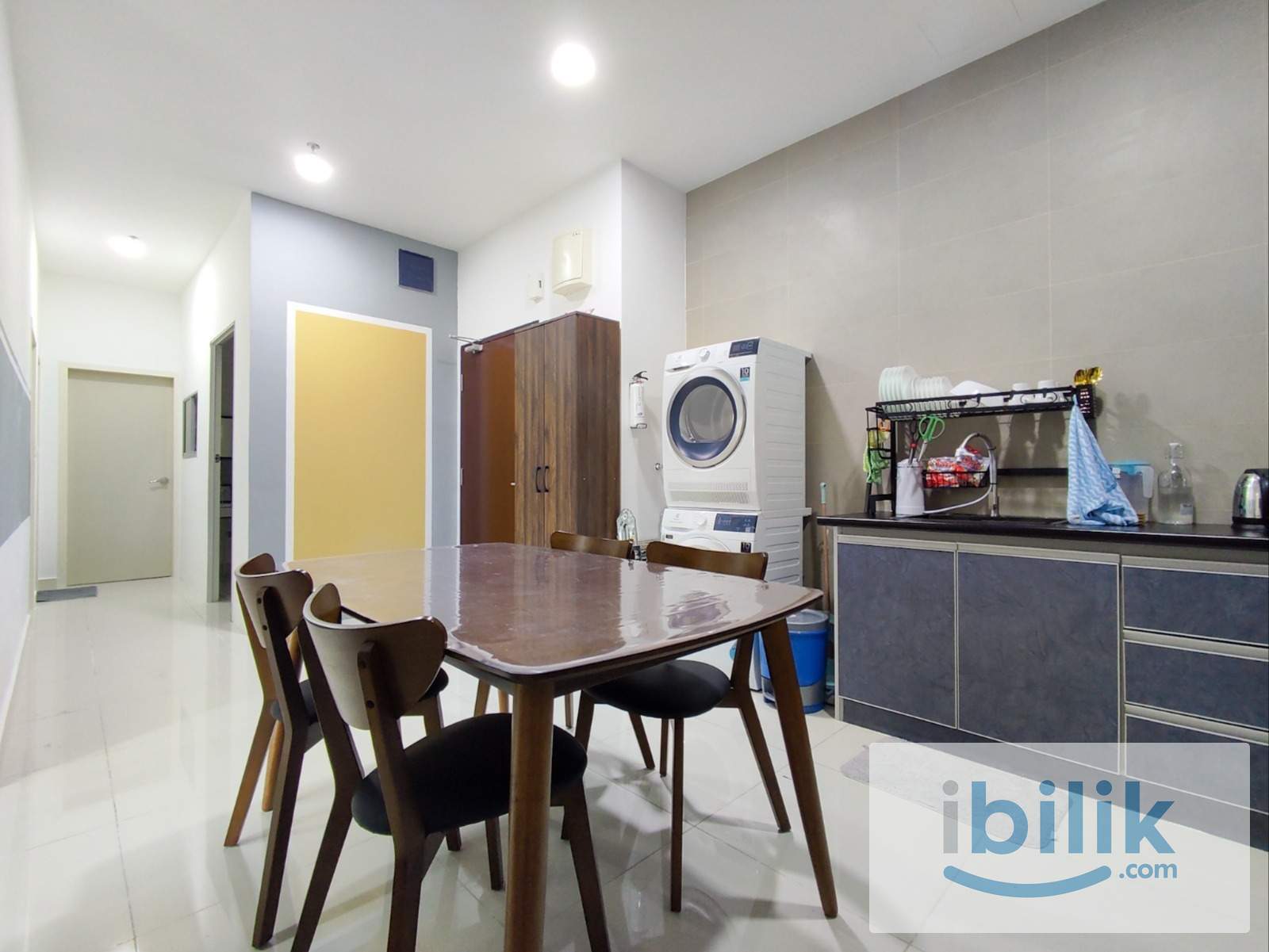 Master Room with Private Bathroom near MRT in KL - Image 3