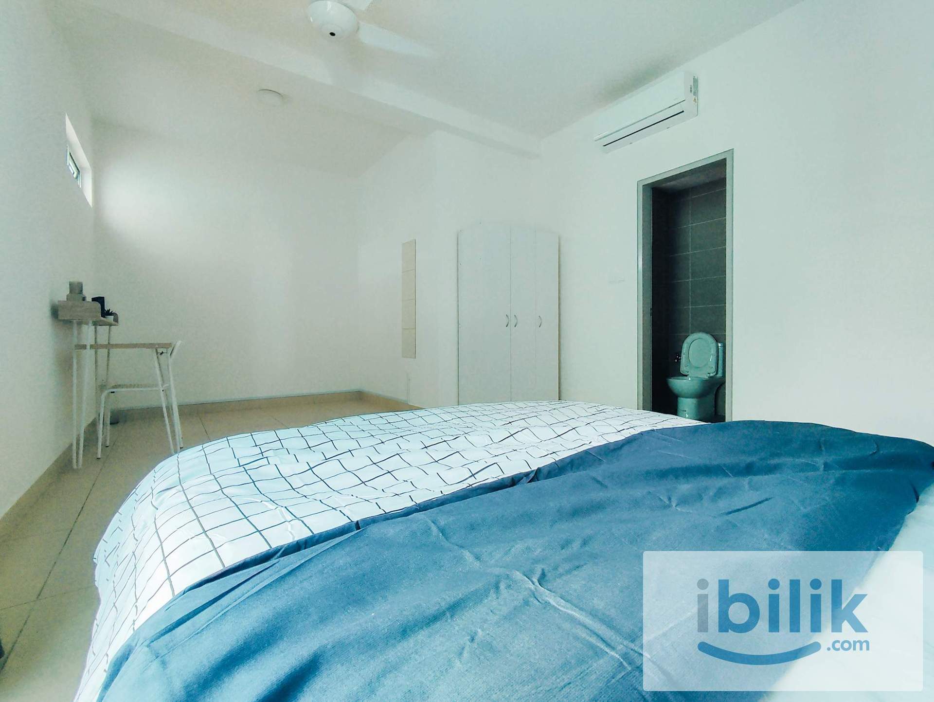 Masterbedroom For Rent @Near MRT  - Image 2