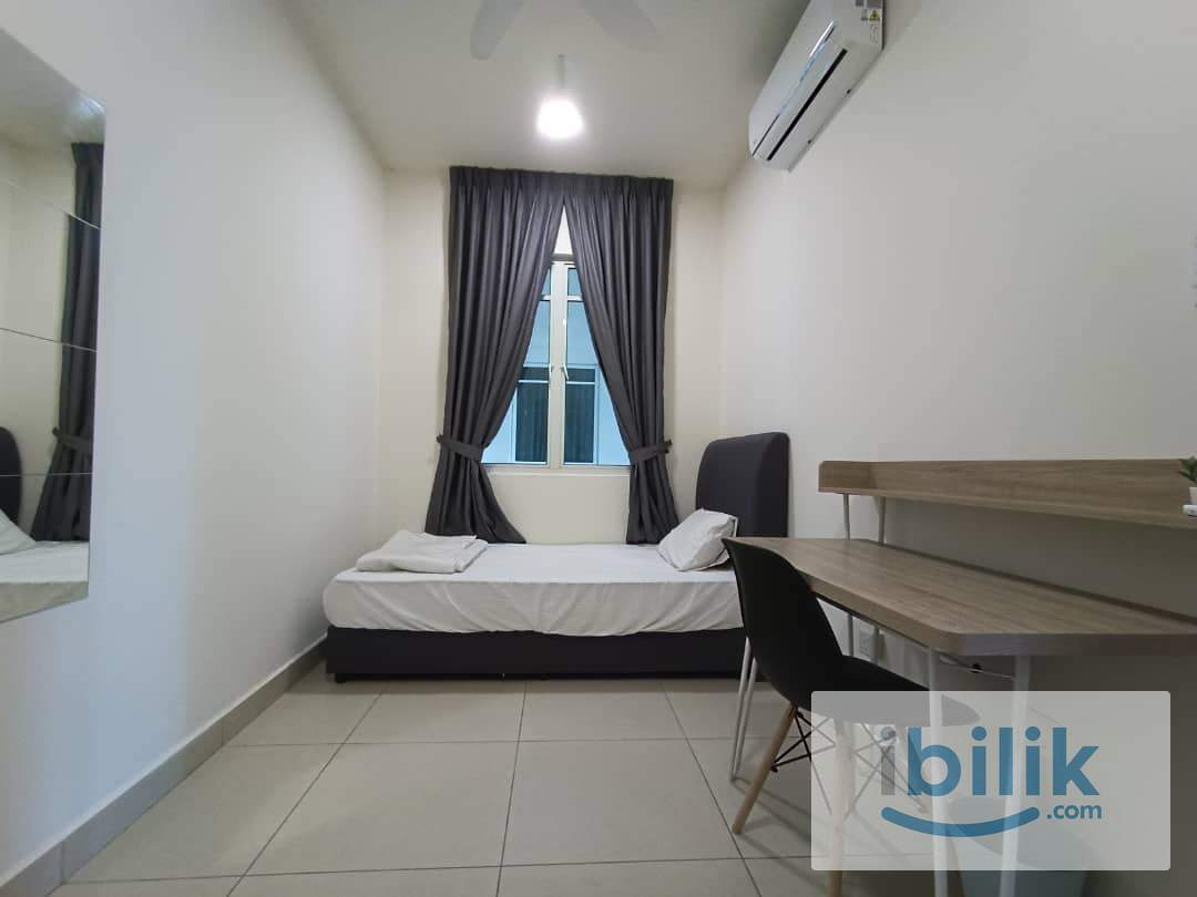 Middle Room For Rent @Near MRT  - Image 1