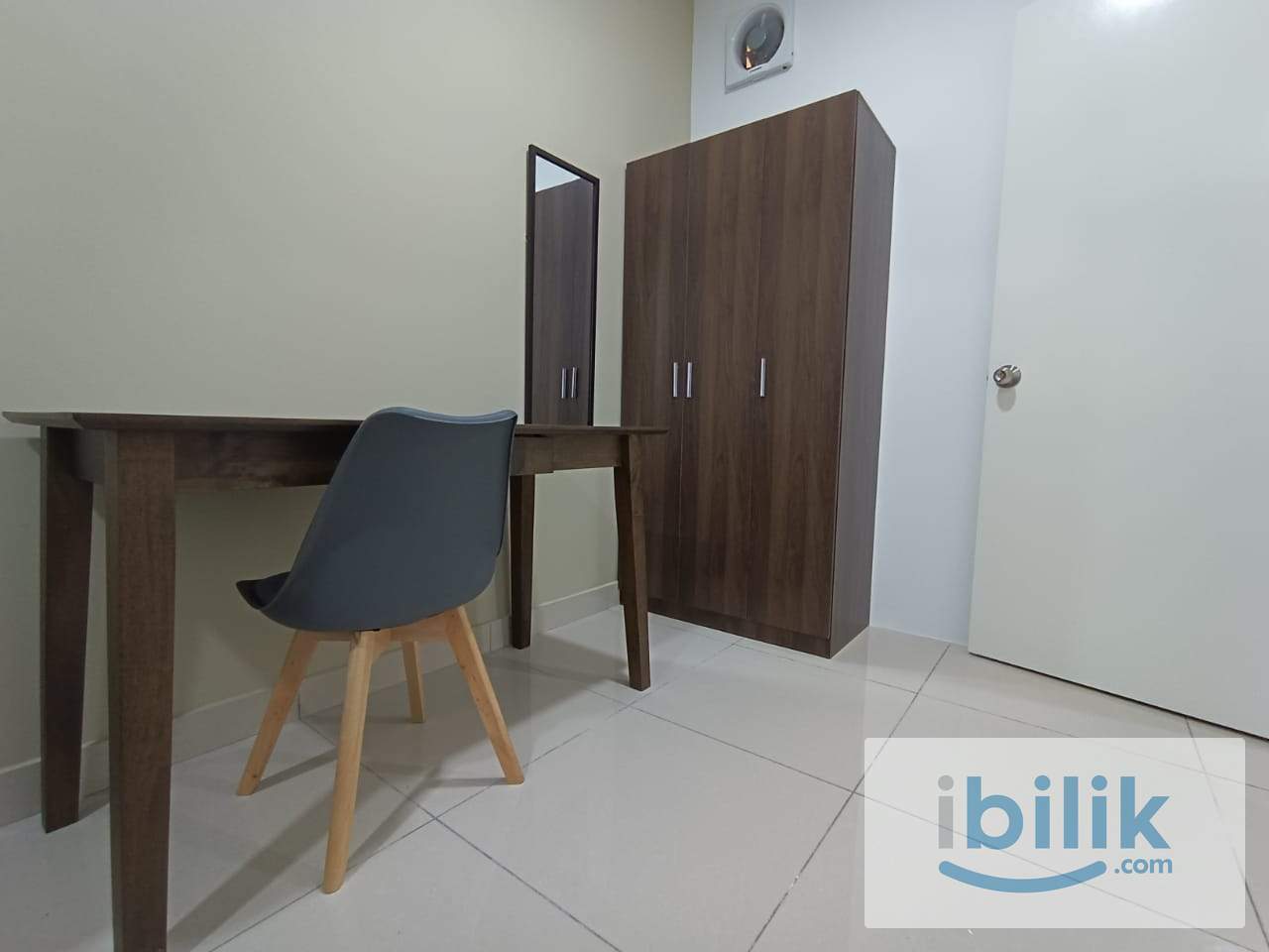 Female Single Room For Rent Near LRT Ara Damansara  - Image 1