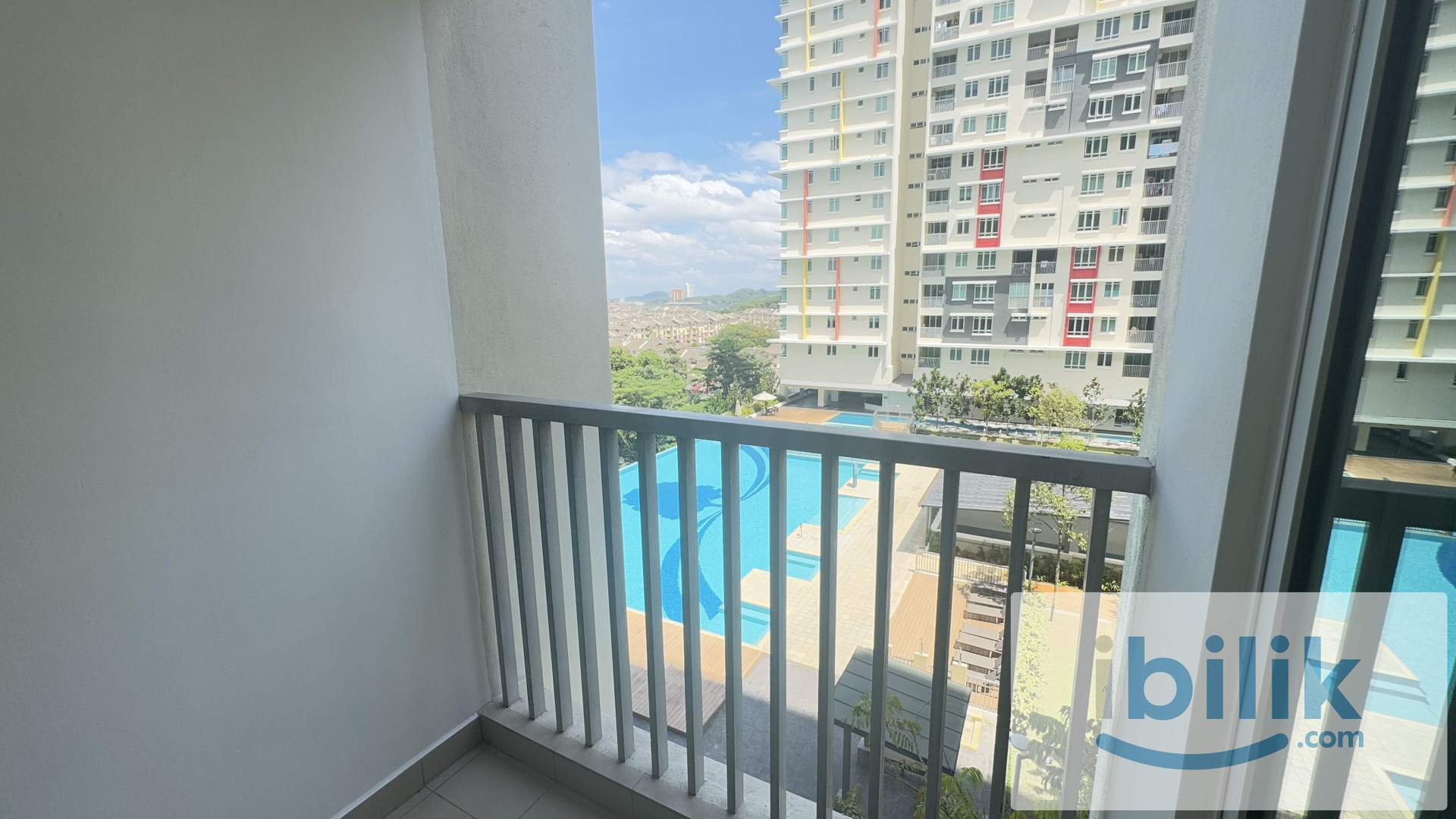 Masterbedroom Female For Rent @Near MRT Damansara Damai  - Image 6