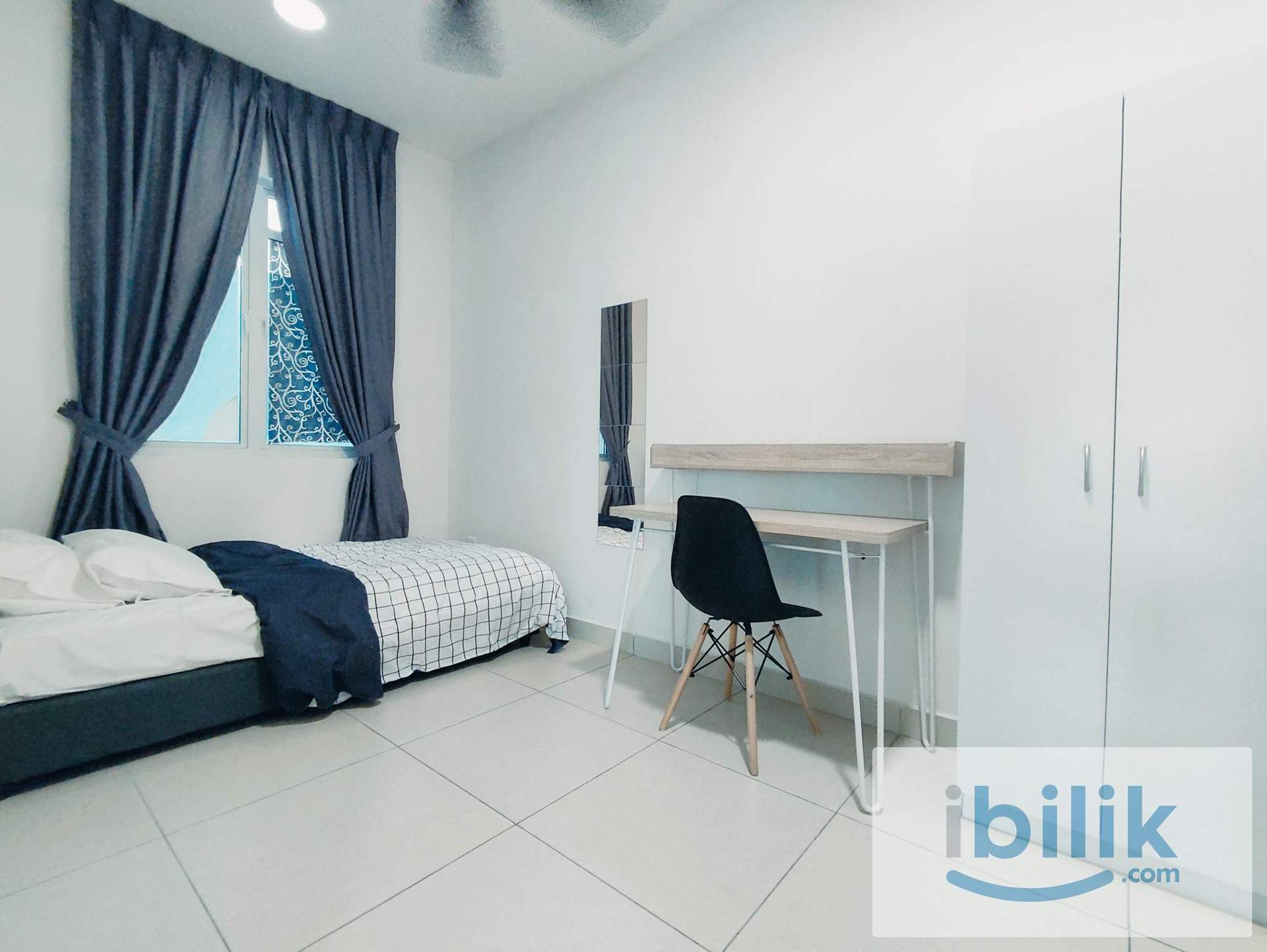 Female Middle Room For Rent Walking distance To MRT Damansara Damai  - Image 1