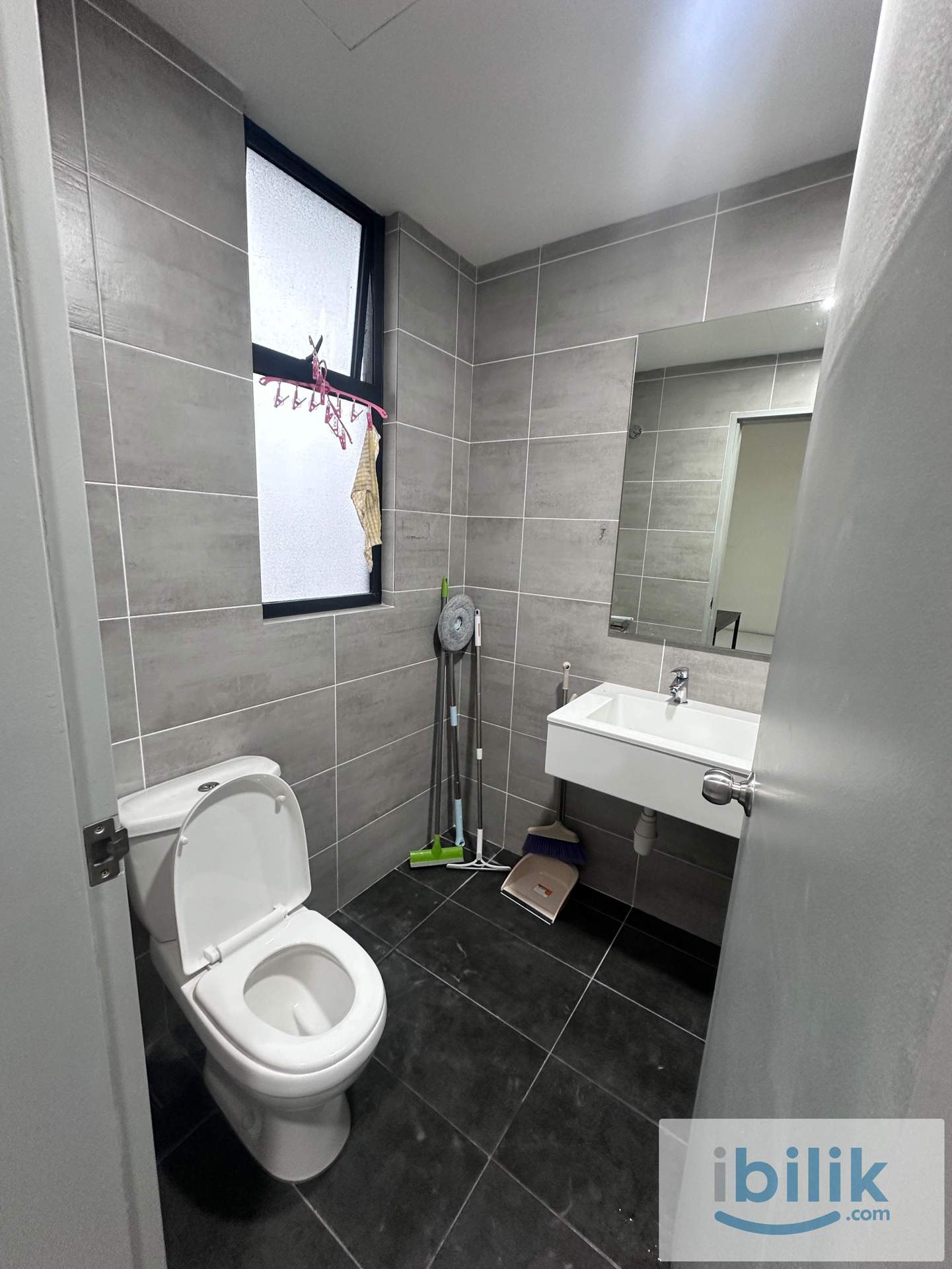 Studio Room Platinum Arena Block B - Image 4