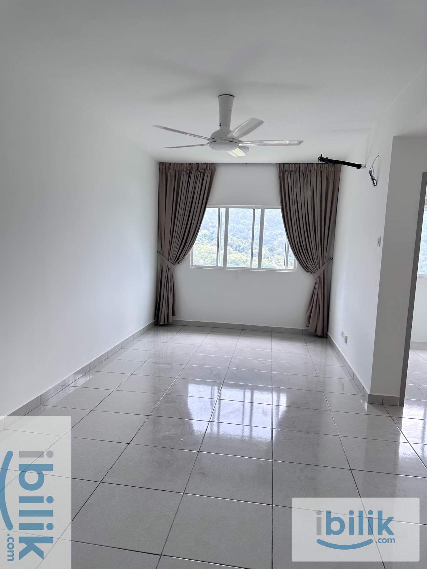 Small room at Fairview sg ara - Image 5