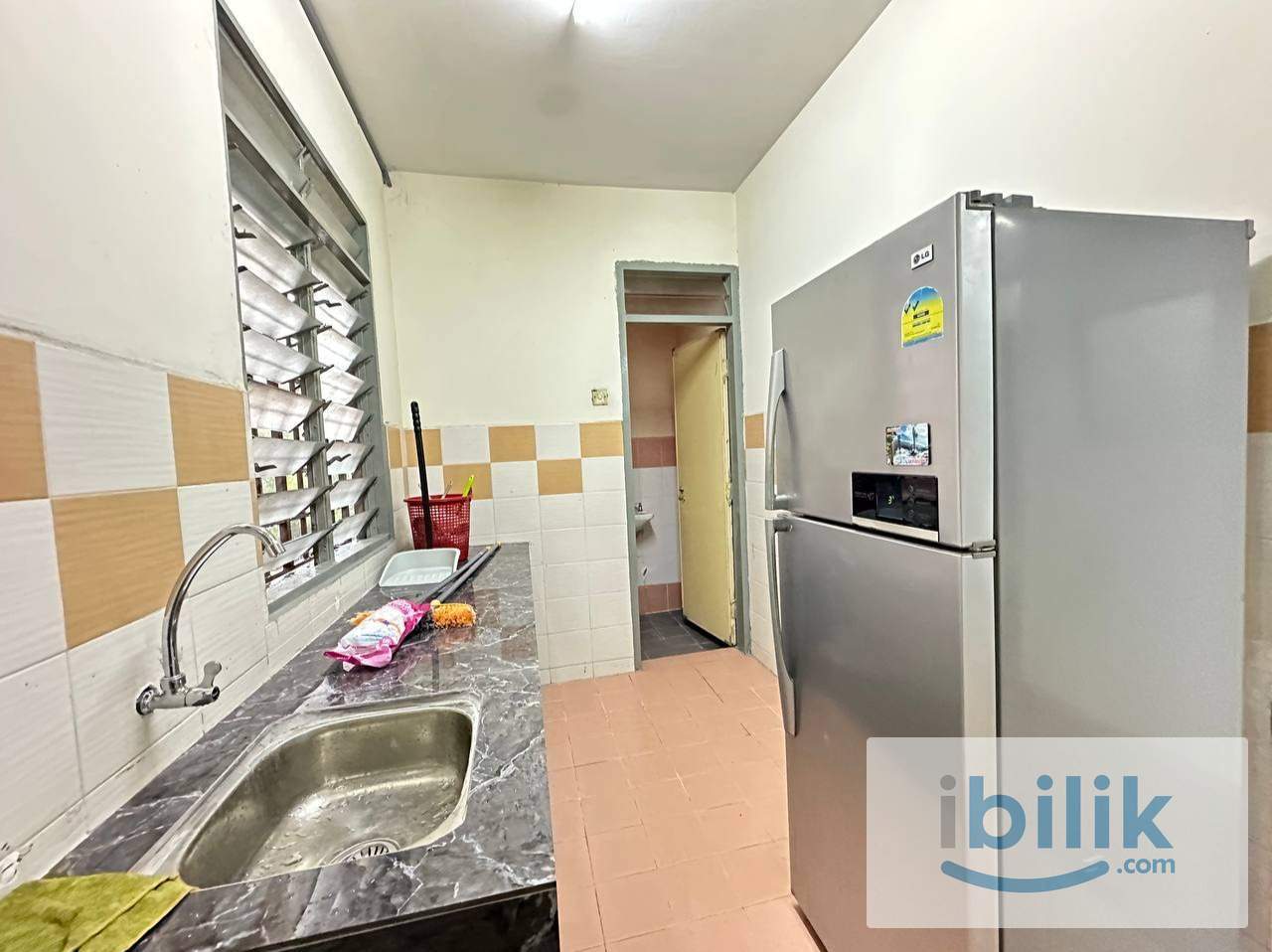 SMALL ROOM (INCLUSIVE WIFI) - Image 3