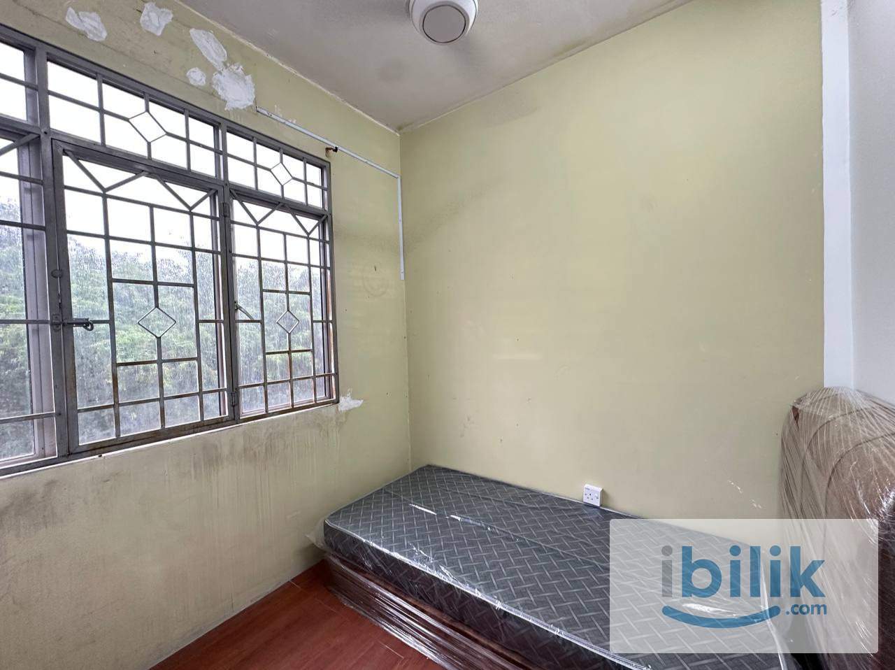 SMALL ROOM (INCLUSIVE WIFI) - Image 7