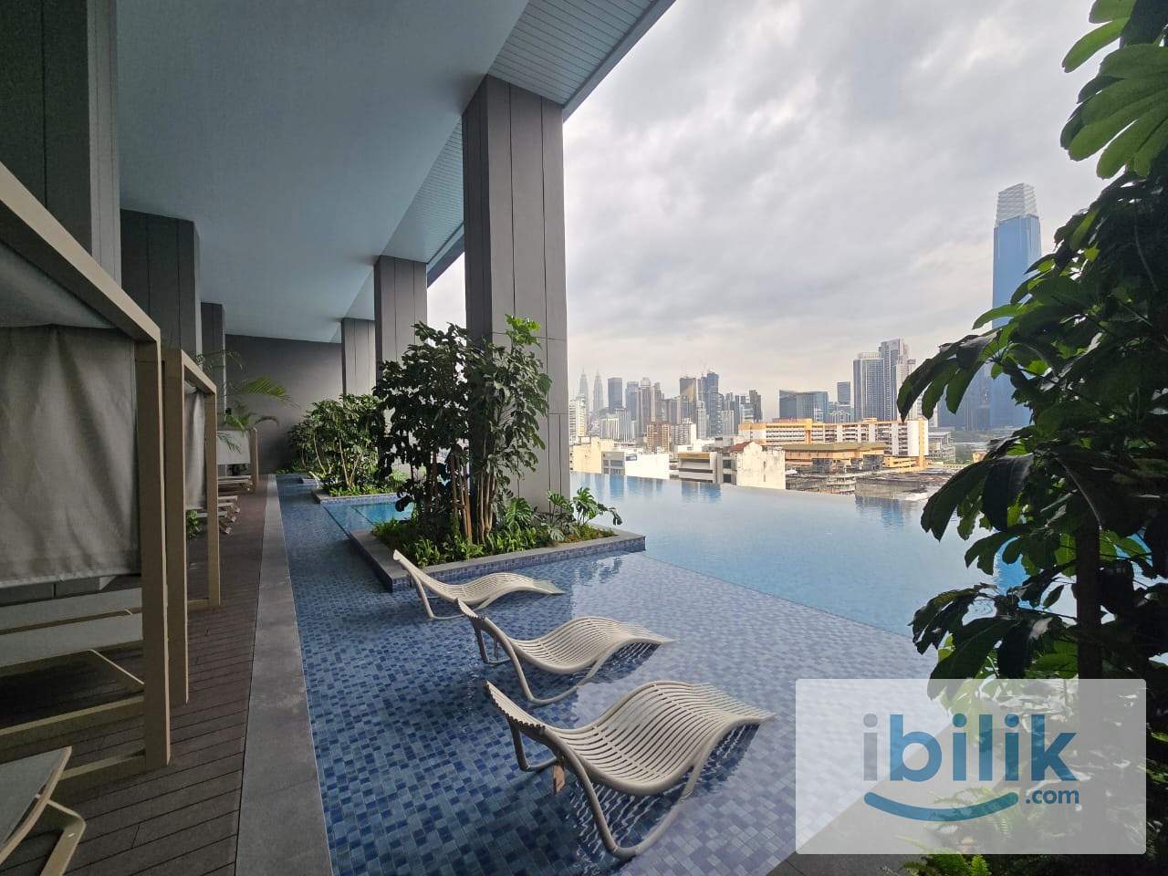 🚶🏻‍♀️🚆 1-min walk to LRT❗️ (near TRX, 118, KLCC, Bukit Bintang) 📣 Skyline KL (Female Room - Middle / Small) - Image 10