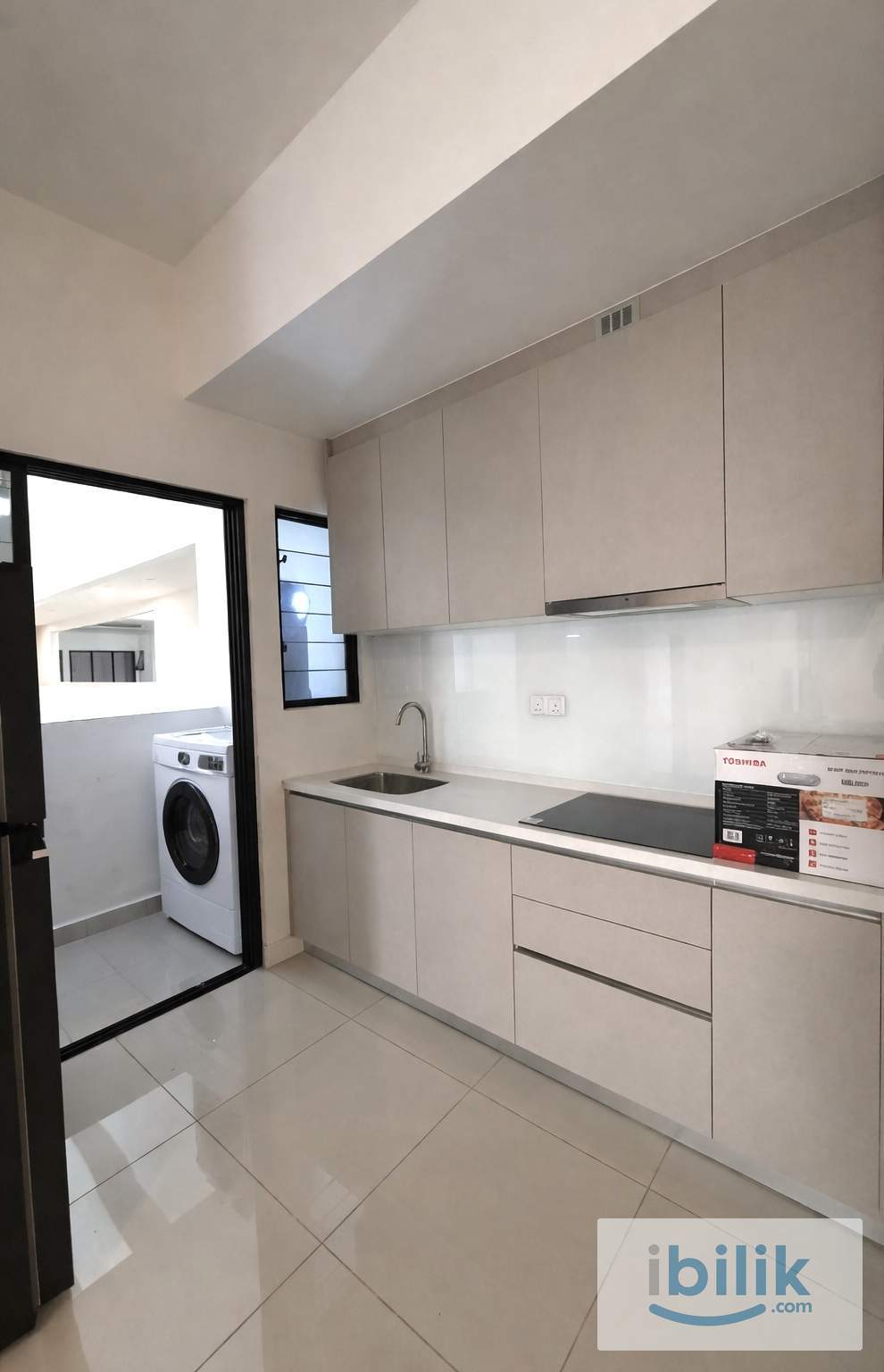 🚶🏻‍♀️🚆 1-min walk to LRT❗️ (near TRX, 118, KLCC, Bukit Bintang) 📣 Skyline KL (Female Room - Middle / Small) - Image 9