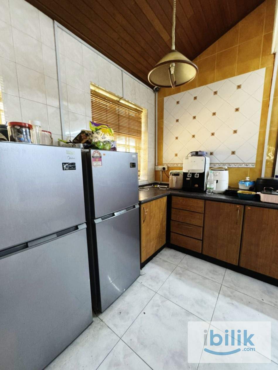 Zero Deposit ‼️ Female Unit 👭 Walking Distance to Bandar Utama MRT  - Image 1
