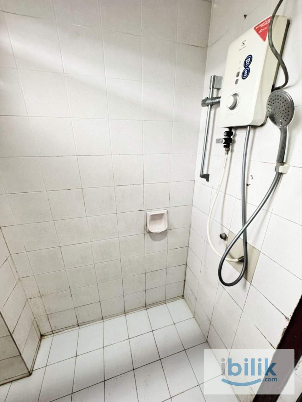 Zero Deposit ‼️ Female Unit 👭 Walking Distance to Bandar Utama MRT  - Image 3
