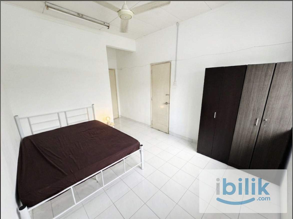 MRT 🌟Bandar Utama Medium Room Direct Link With Shared Bathroom 🔥 Low Deposit  - Image 1