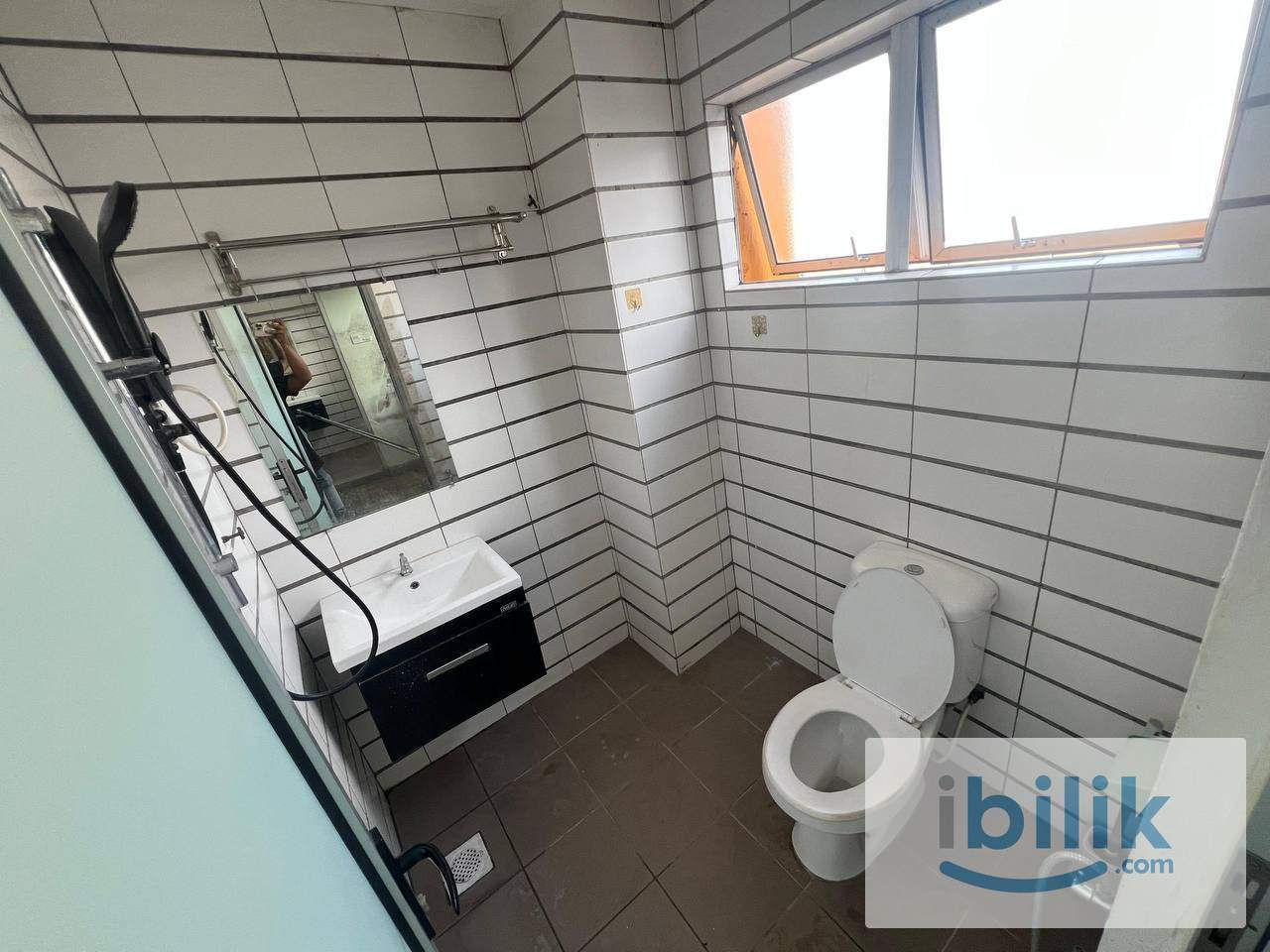 🚝 LRT Titiwangsa + MRT Hospital KL 🌟 2 Stop to KLCC ❤️ Coliving KK Hotel Jln Pahang Master Room v Private Bathroom - Image 3
