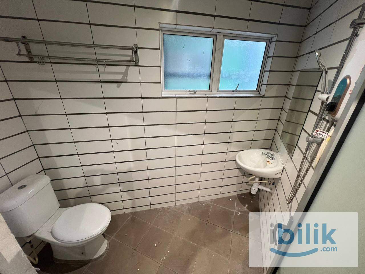 🚝 LRT Titiwangsa + MRT Hospital KL 🌟 2 Stop to KLCC ❤️ Coliving KK Hotel Jln Pahang Master Room v Private Bathroom - Image 8
