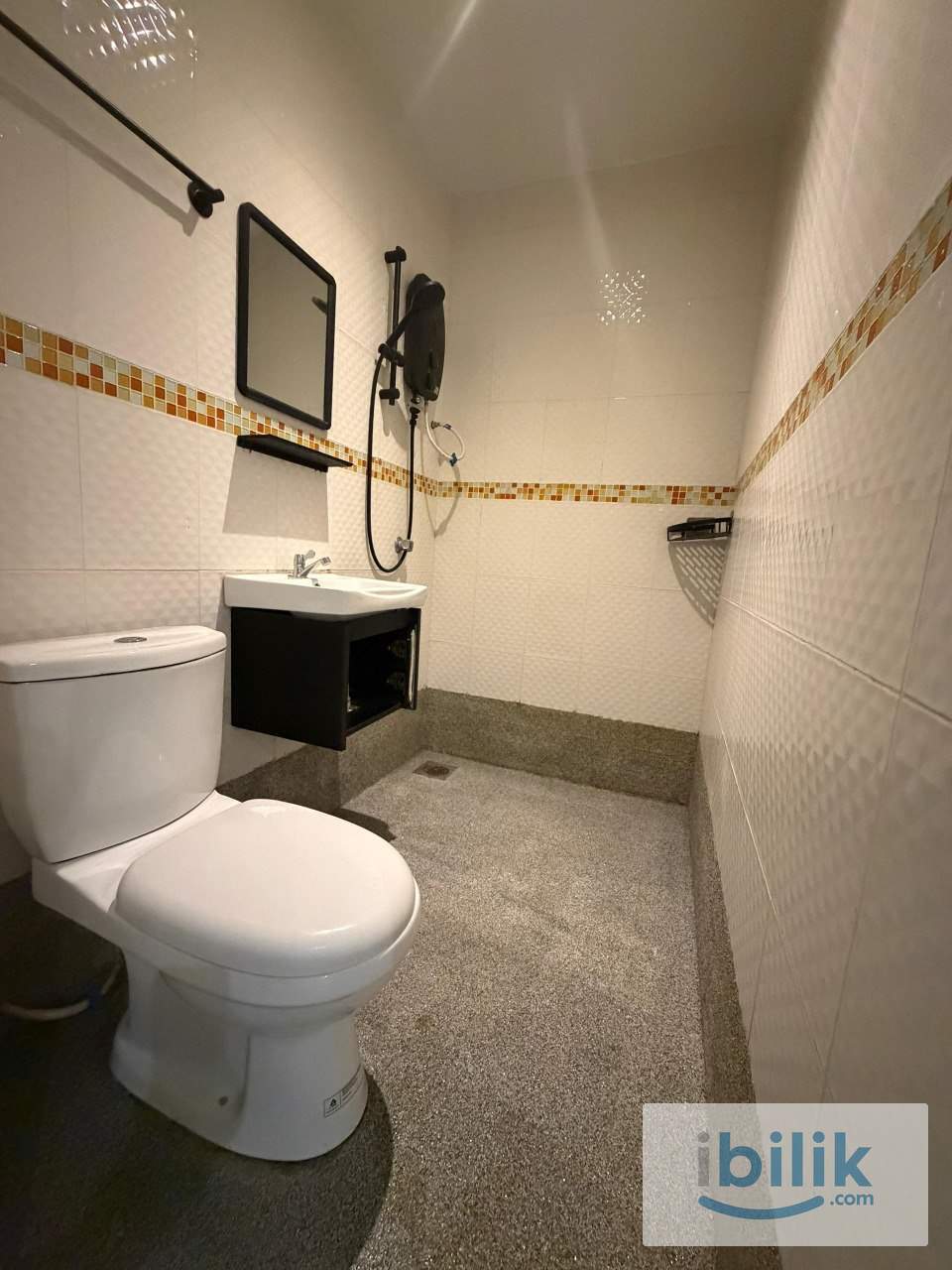 Co-Living Hotel walking to Pavilion KL ❤️ Bintang Park Hotel @ Bukit Bintang / Bukit Bintang MRT - Image 3