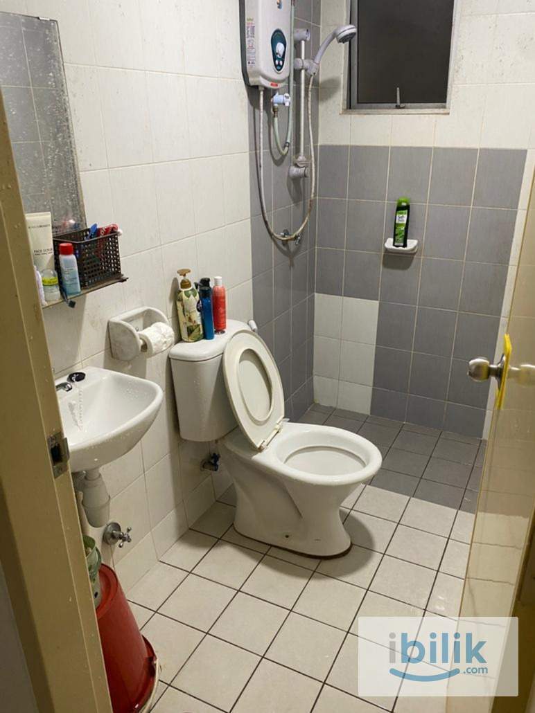 Single Middle Room (non-sharing) - Image 3
