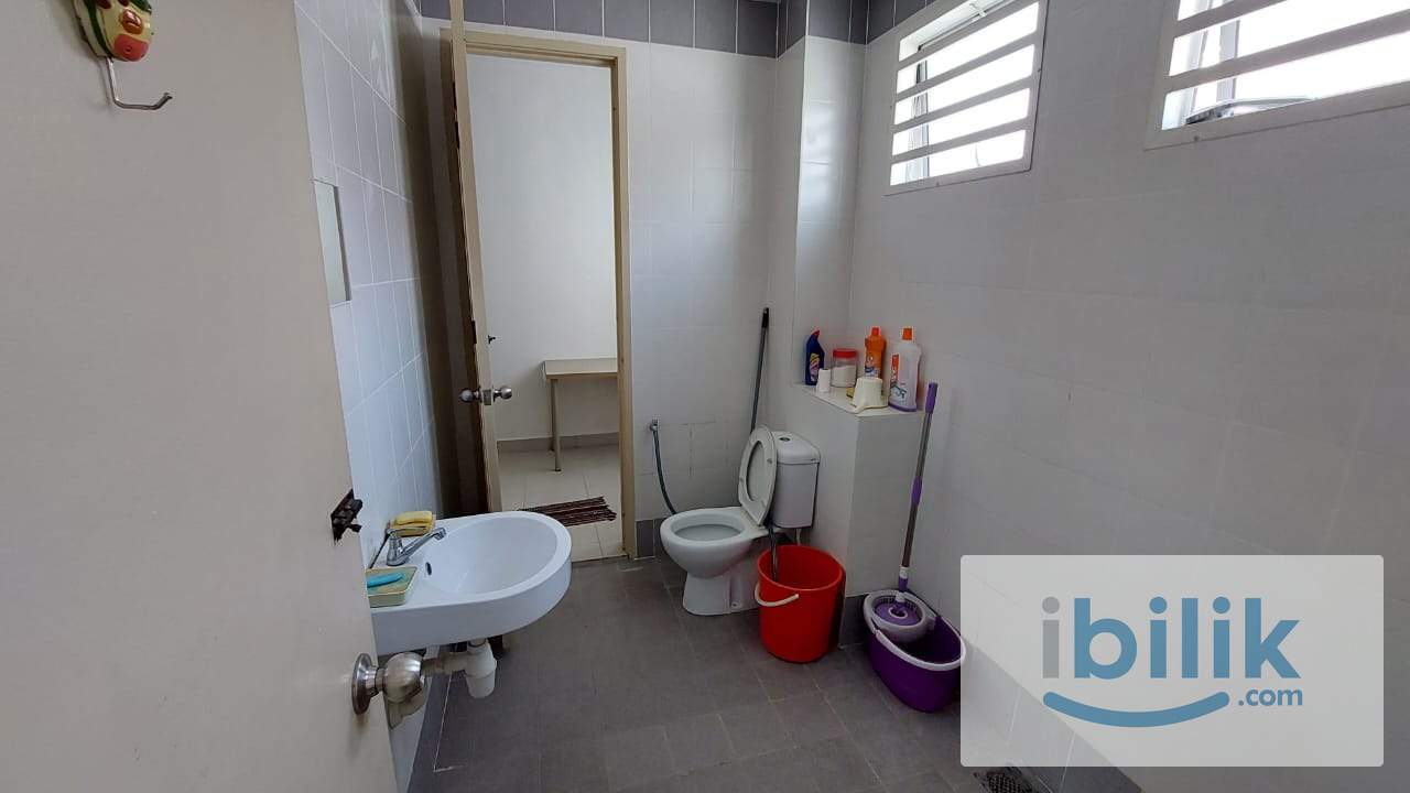 Room To Let - Image 2
