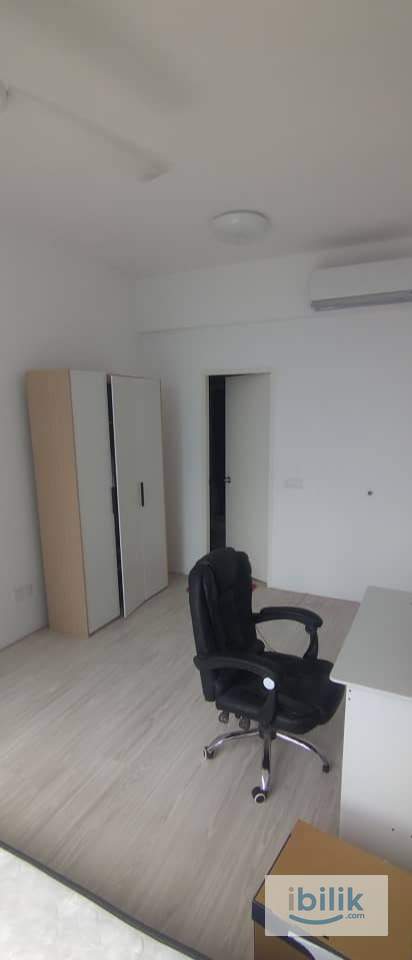 Master Bedroom @ Lexa Residence - Image 1