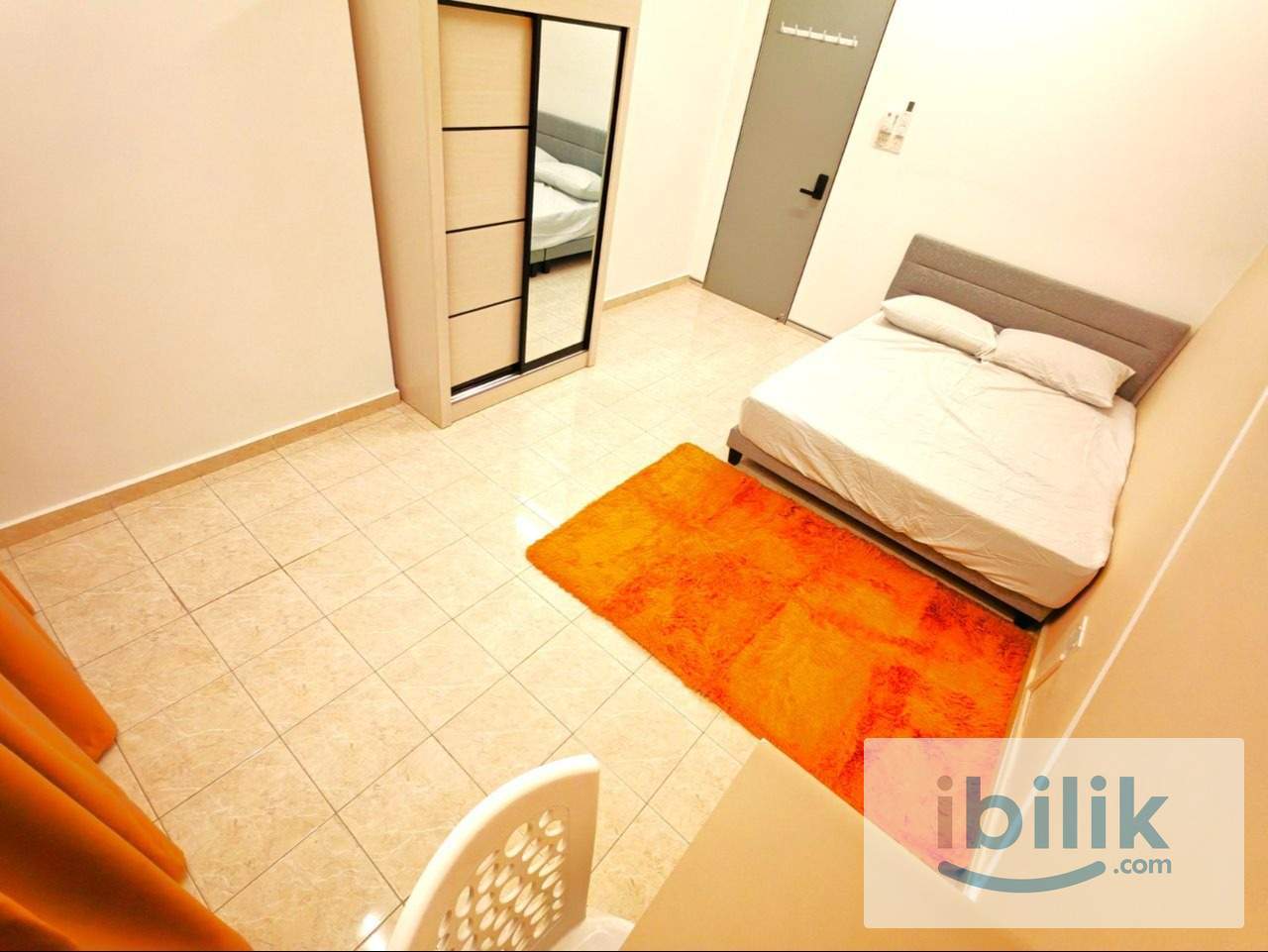 Spacious Room at Petaling Jaya, 5mins to LRT Kelana Jaya - Image 3