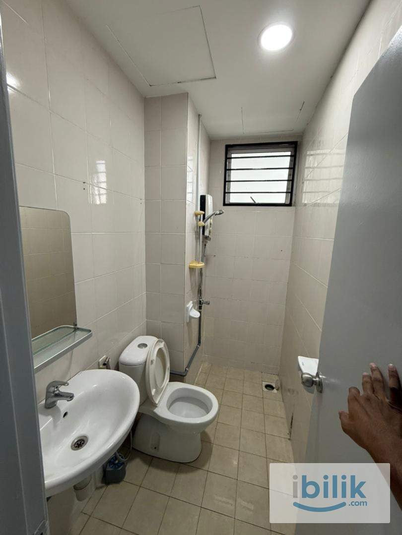 Cozy Living in the Heart of Subang Jaya | Casa Tiara Service Apartment - Image 5