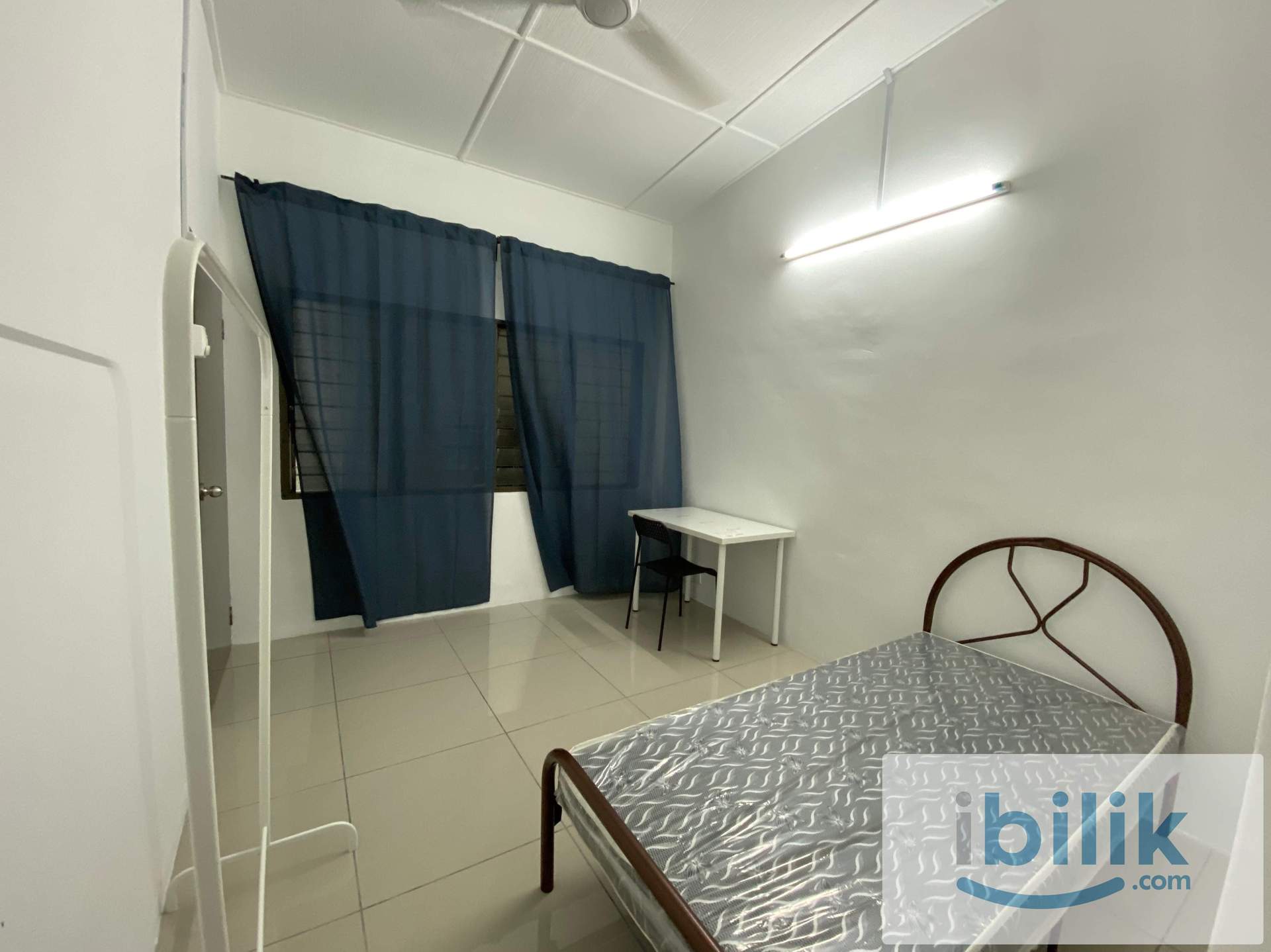 Middle Room near PANTAI & HTAR Hospital (PortKlang) - Image 1