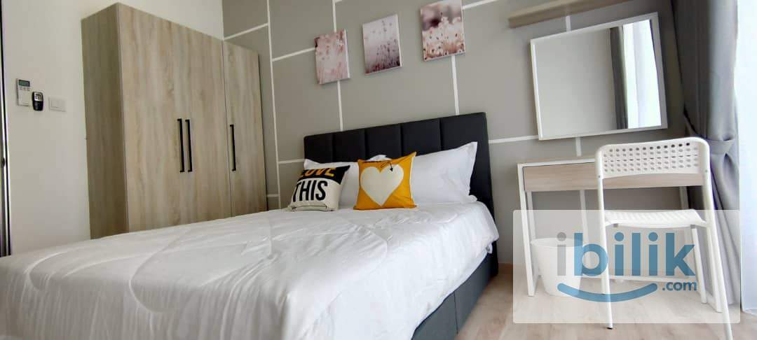 (Female unit) Middle Room ( Move In Condition ) For Rent - Image 1