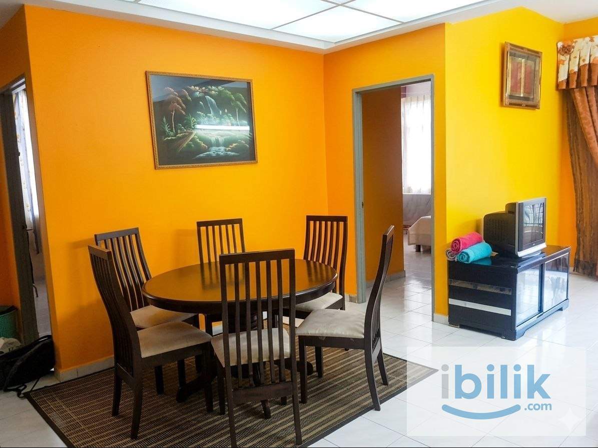 Middle Room - Image 3