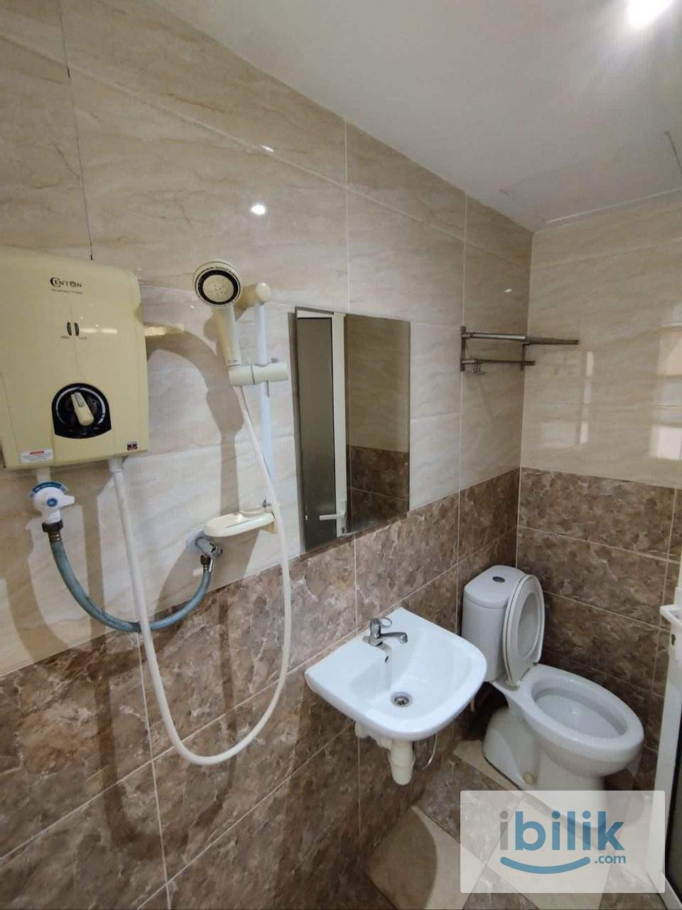 🎈 ZERO DEPOSIT‼️ Spacious Co-Living Room @ Bandar Sunway (Private Bathroom) Q Inn PJS 8 - Image 2