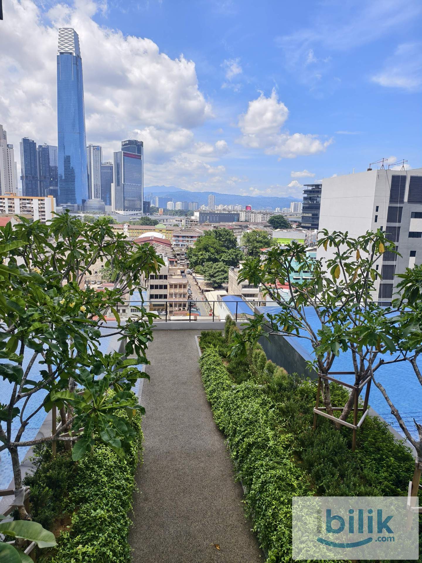 Room Rent Pudu LRT Chan Sow Lin Aeon Maluri Pavilion Lot 10 TRX SOGO - Image 1