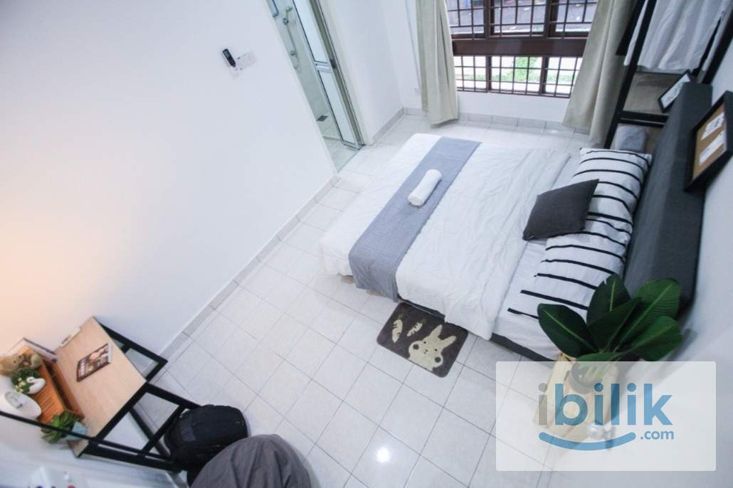 Master Room Private Bathroom with Window & A/C‼️‼️Near MRT‼️‼️ - Image 1