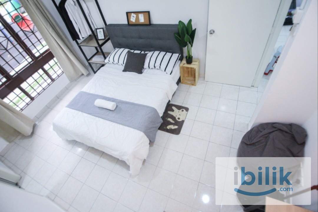 Master Room Private Bathroom with Window & A/C‼️‼️Near MRT‼️‼️ - Image 2