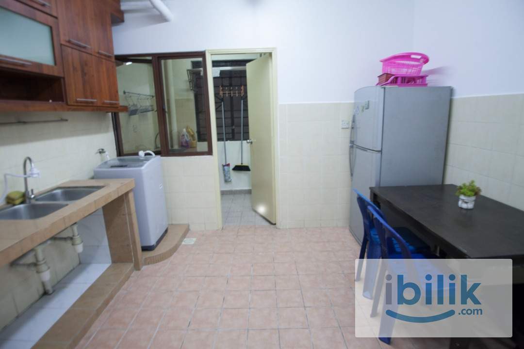 Include Utilities✅Walking to MRT🚆Balcony Middle Queenbedroom with AC located in Palm Spring, KD - Image 6