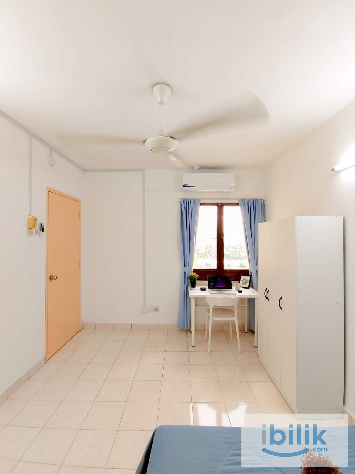 Walking to MRT🚆Fully Furnished✅Master kingbedroom with private bathroom located in Palm spring, KD - Image 4